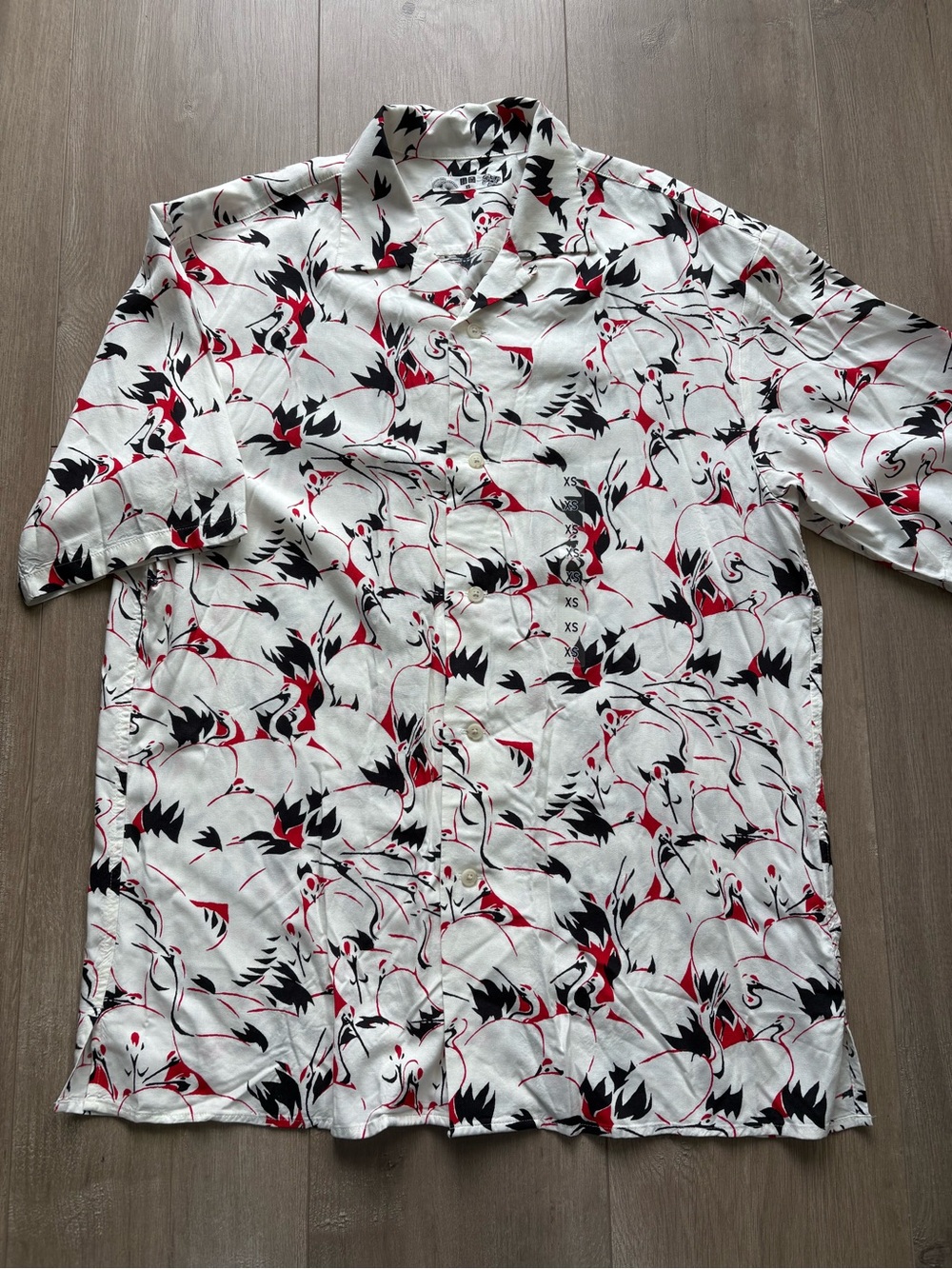NWOT uniqlo men’s Shirt crane